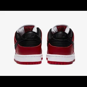 Nike-SB-Dunk-Low-Chicago-J-Pack-BQ6817-600-5