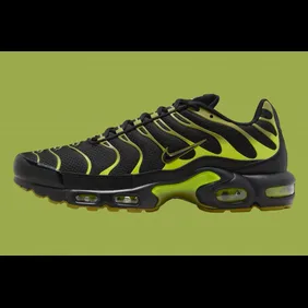 Nike-Air-Max-Plus-Black-Cyber-Pacific-Moss-DM0032-010-1