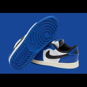 Air-Jordan-1-Low-OG-White-Black-Game-Royal-CZ0790-140-4