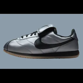 Nike-Cortez-Leather-SE-Metallic-Cool-Grey-HQ3490-099-1