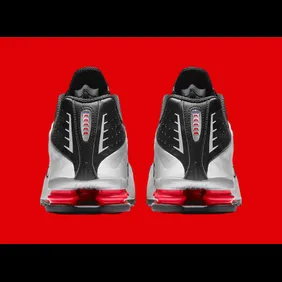 Nike-Shox-R4-OG-Black-Metallic-Silver-BV1111-008-5